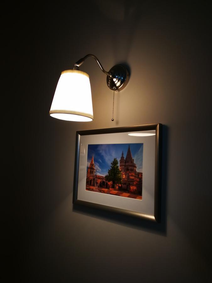 The Cream Bed and Breakfast Budapest Exteriör bild