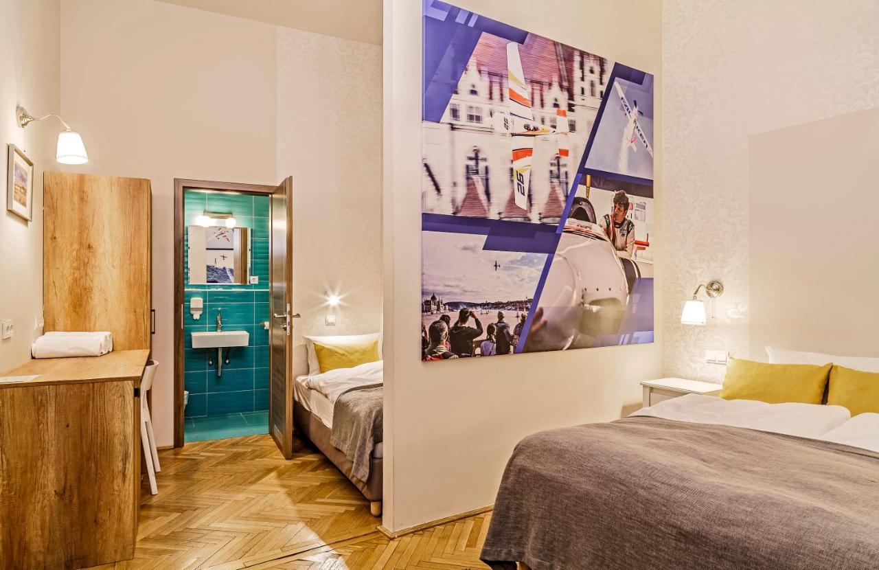 The Cream Bed and Breakfast Budapest Exteriör bild